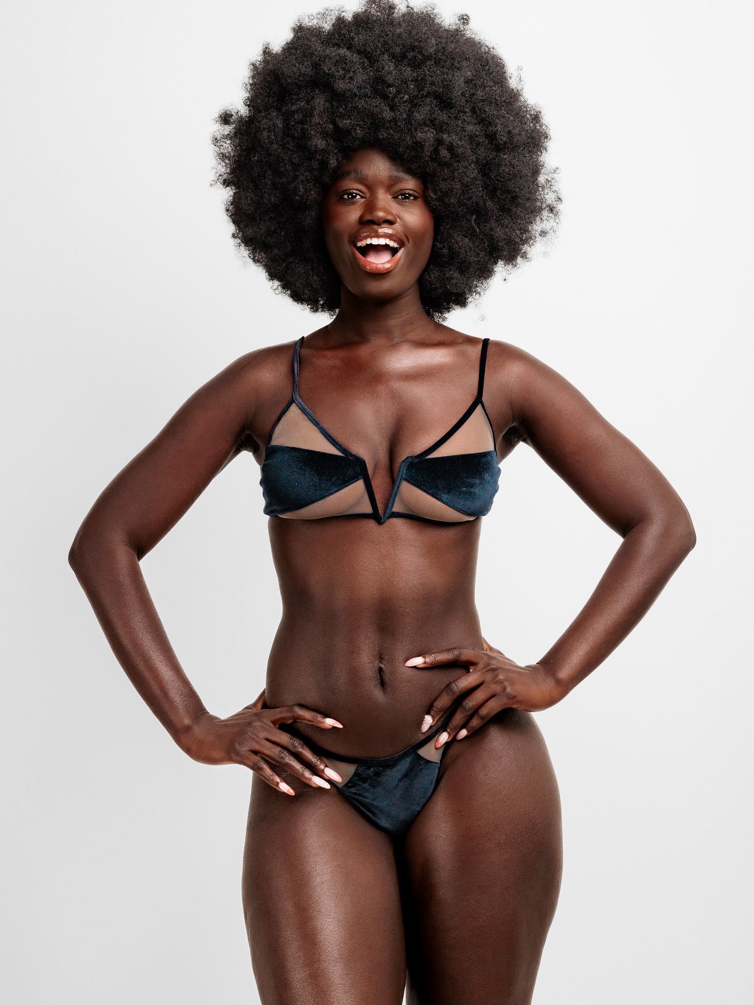 Taeda Tanga Noir Mesh Nude